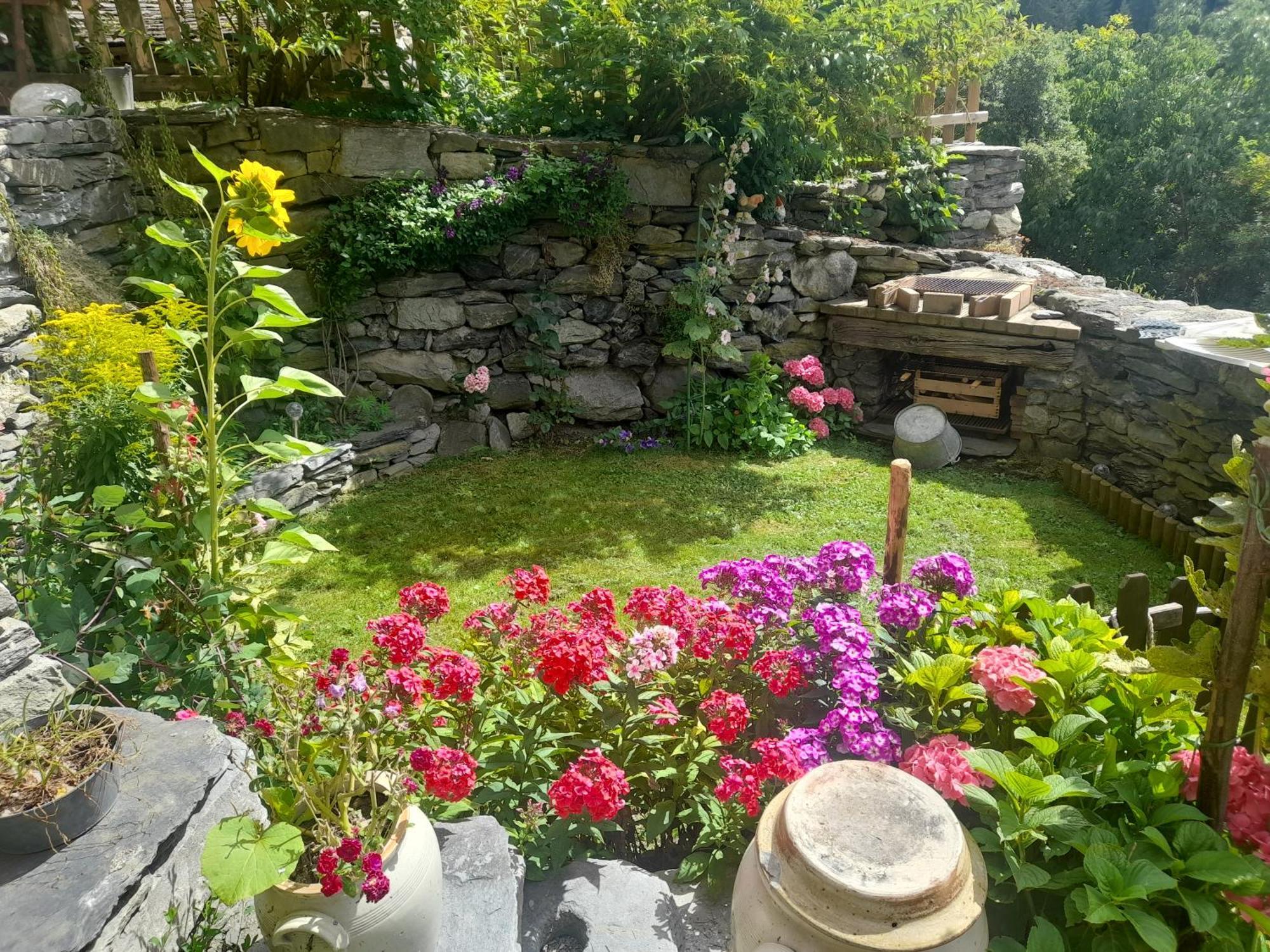 Appartement De Charme 4/6 Pers Dans Joli Village De Montagne Bourg-Saint-Maurice Eksteriør billede